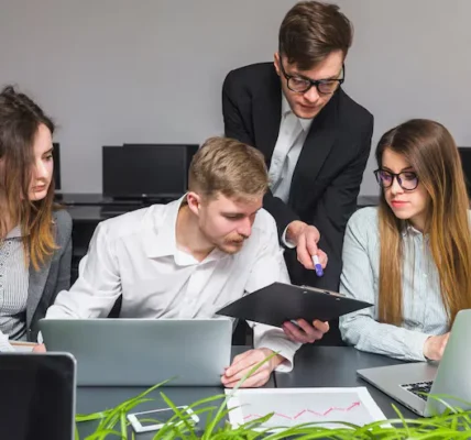 Essential Digital Skills for Professionals